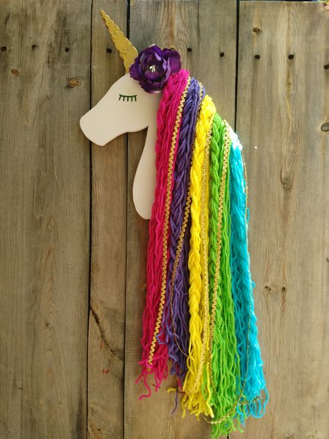 Hair Clip Holder Diy, Unicorn Crafts Diy, Unicorn Bow Holder, Diy Hair Bow Holder, Unicorn Party Decor, Boho Fiber Art, Unicorn Craft, Unicorn Decor, Hair Accessories Holder