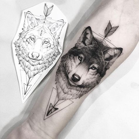 Wolf Tattoo Shoulder, Cherokee Tattoos, Tattoos Shoulder, Mystical Tattoos, Wolf Tattoo Sleeve, O Tattoo, Time Line, Arts Gallery, Wolf Tattoos