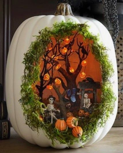 Pumpkin Diorama, Party Ideas Halloween, Halloween Fairy Garden, Halloween Diorama, Pumpkin Decorating Contest, Pumpkin Contest, Halloween Decor Ideas, Casa Halloween, Home Decor Halloween