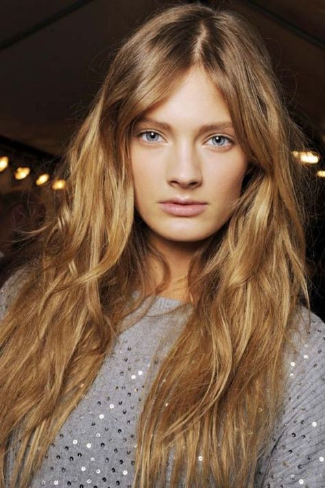 Constance Jablonski Constance Jablonski, Honey Blond, Runway Hair, Cool Blonde Hair, Stunning Eyes, Hair Crush, Hair Envy, Great Hair, Messy Hairstyles