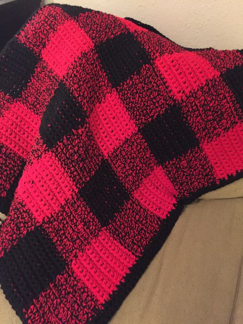 Red Blanket Crochet, Buffalo Plaid Blanket, Plaid Crochet, Fall Crochet Patterns, Crochet Knit Stitches, Tartan Blanket, Crochet Blanket Afghan, Halloween Crochet Patterns, Crochet Stitches Video