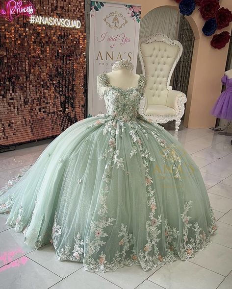 Quince Fairy Dress, Pastel Green Sweet 16 Dresses, Sage And Pink Quince Dress, Dusty Green Quinceanera Dresses, Dress Quinceanera Green, Soft Green Quinceanera Dresses, Sage Dress Quinceanera, Green Dresses For Quinceanera, 15 Dresses Quinceanera Sage Green