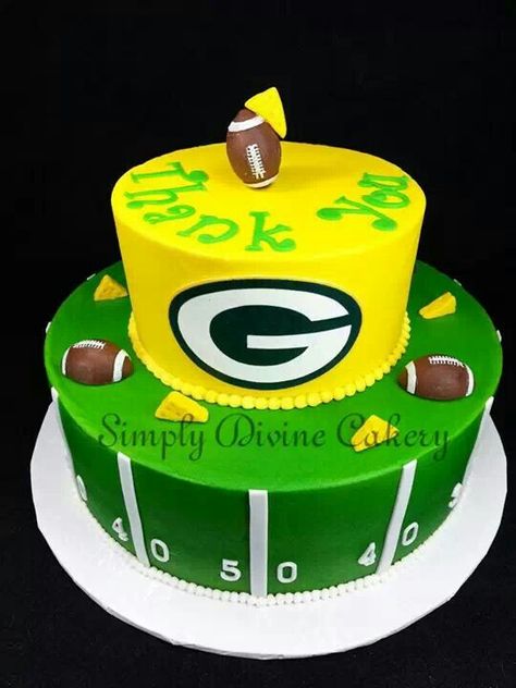 Buttercream green bay packer cake with fondant, chocolate & edible image decorations Packer Cake, Green Bay Cake, Packers Birthday, Green Bay Packers Birthday, Green Bay Packers Cake, Packers Cake, Packers Party, Rainbow Cookie, Cake Decorating Kit