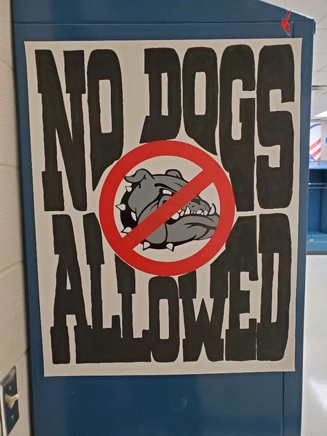 Bulldog Football Poster Ideas, Beat The Bulldogs Football Signs, White Out Posters Football, Stugo Posters, Football Sign Ideas, Spirit Posters, School Spirit Posters, School Spirit Week, Cheer Posters