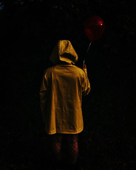 #ITmovie #balloon #yellow #georgie #photography #dark #aesthetic #red #horror #clown Yellow Horror Aesthetic, Red Horror, Horror Clown, Horror Photography, Balloons Photography, Horror Photos, Photography Dark, Typography Posters, Yellow Coat