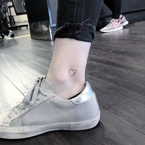 Heart And Lightning Bolt Tattoo, Lightning Bolt Heart Tattoo, Disney Bolt Tattoo, Lightning Bolt Tattoo, Book Tattoos, Bolt Tattoo, 4 Tattoo, Manhattan Nyc, Temporary Tattoo Designs