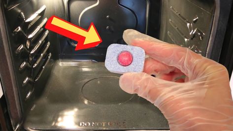 Oven Cleaning Hack With A Dishwasher Tablet Clean Oven With Dishwasher Tablet, Clean Oven Glass Door, Cleaning Your Oven, Clean Oven Door, Oven Cleaning Hacks, Dishwasher Tabs, Cleaning Oven, Diy Joy, Lots Of Food