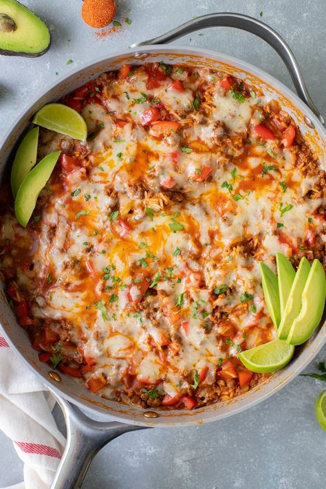 The Best Taco Skillet Recipe! This Taco Skillet Dinner is loaded with ground beef, veggies and rice. An easy one pan, cheesy, healthy dinner! One Pan Taco Rice Dinner, Ground Beef Taco Skillet, Taco Skillet Dinner Beef, Taco Skillet Dinner, Taco Skillet Recipe, Ground Chicken Tacos, Veggies And Rice, Taco Skillet, Spicy Tacos