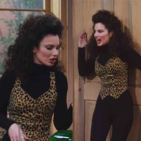 7,026 mentions J’aime, 37 commentaires - Fran Fine Fashion (@whatfranwore) sur Instagram : "Animal print Cache Vest 😻" The Nanny Outfits, Fran Fine Fashion, Nanny Outfits, Fran Fine The Nanny, Nanny Outfit, Fran Fine Outfits, Fran Fine, The Nanny, 80s And 90s Fashion