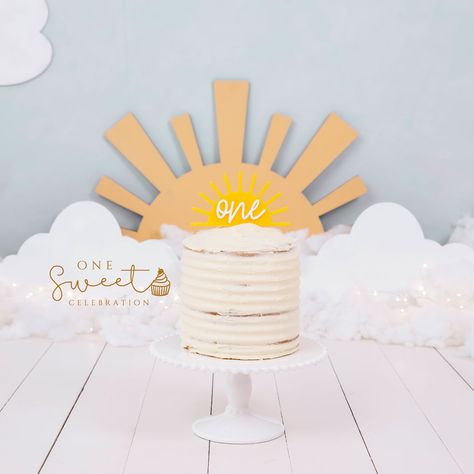 Boho First Bday Photoshoot, Sunshine Cake Smash Photography, Sunshine Birthday Backdrop, Sunshine Cake Smash, Sun Cake, Cake Smash Inspiration, Sunshine First Birthday, Sunshine Birthday Parties, Sunshine Party