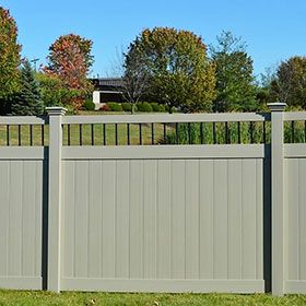 Ohio Privacy Fence - Wind Certified Vinyl Privacy Fence Factory Direct Vinyl Fence Landscaping, Privacy Fence Ideas, Diy Backyard Fence, Vinyl Privacy Fence, Privacy Fence Panels, Fence Styles, Privacy Fences, Fence Landscaping, Vinyl Fence