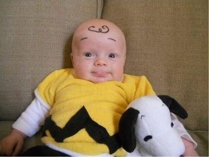 Charlie Brown baby! costume DIY http://www.marysvillelib.org/home Charlie Brown Baby Costume, Charlie Brown Halloween Costumes, Charlie Brown Baby, Charlie Brown Costume, Diy Baby Costumes, Charlie Brown Halloween, Baby Kostüm, Halloween Memes, Diy Halloween Costumes For Kids