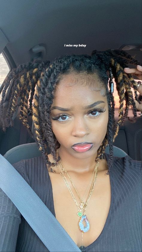 Dreadlock Hairstyles Black Women, Blonde Instagram, Beautiful Dreadlocks, Short Locs Hairstyles, Faux Locs Hairstyles, Dreadlock Style, Dreadlock Styles, Beauty Hairstyles, Dreads Styles