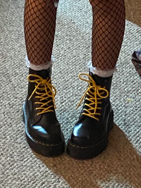 Boots With Ruffle Socks, Ruffle Socks With Doc Martens, Kat Hernandez, Doc Martens Jadon, 2016 Tumblr Outfits, Jadon Platform Boots, Frill Socks, Manic Pixie, Doc Marten Boot