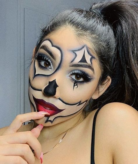 Chicana Makeup, Crazy Halloween Makeup, Chola Makeup, Goth Makeup Tutorial, Halloween Makeup Clown, Holloween Makeup, Vampire Bride, Joker Makeup, Cute Halloween Makeup