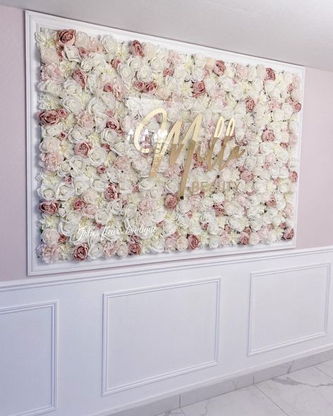 Flower Wall For Salon, Botox Room, Salon Concepts, Best Business Ideas, Studio M, Salon Decor, Beauty Room, Design Graphique, Floral Wall