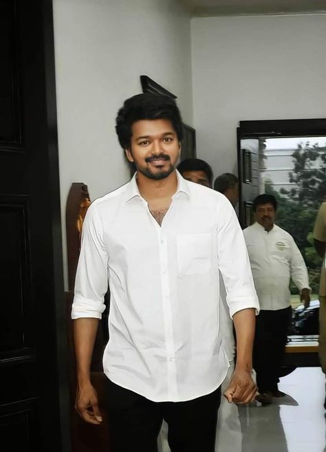 Vijay Thalapathy Hd Images, Tamil New Songs, Thalapathy Wallpaper, Thalapathi Vijay, Joseph Vijay, Vijay Actor Hd Images, Famous Indian Actors, Vijay Thalapathy, Tamil Video Songs