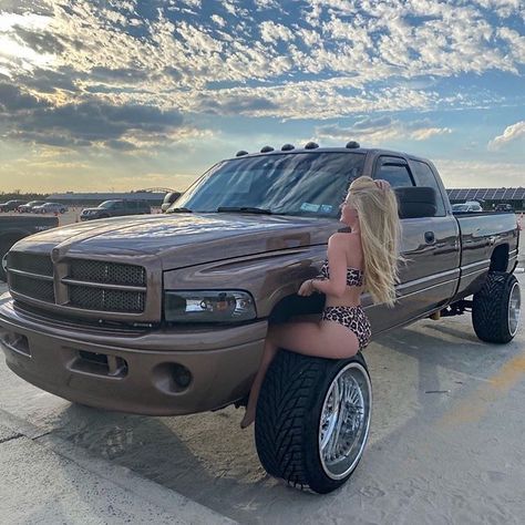 Dreaming of @shanyvett   ♡♡♡♡♡♡♡♡♡♡♡♡♡♡♡♡♡ Admin @polirican_princess  @cori.lyn.xo  @diesel_goddess ♡♡♡♡♡♡♡♡♡♡♡♡♡♡♡♡♡ Be sure to check them… Truck Senior Pictures, Dodge Diesel Trucks, Obs Truck, Dodge Diesel, Cummins Trucks, Rodeo Girls, Lifted Chevy, Lifted Chevy Trucks