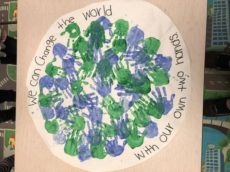 Nature Crafts For Toddlers, Earth Day Preschool, After School Club Activities, Daycare Art, Prek Art, Preschool Painting, Earth Activities, Earth Week, Lesson Activities