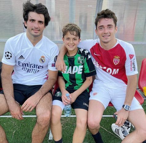 Carlos And Charles, Charles And Carlos, Carlos Sainz And Charles Leclerc, Charles F1, Formula 1 Car Racing, Soccer Guys, Daniel Ricciardo, Smooth Operator, Playing Football