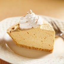 pumpkin ice cream pie Maple Cream Pie, Pumpkin Ice Cream Pie, Banana Foster Ice Cream, Chiffon Recipe, Pumpkin Chiffon, Pumpkin Chiffon Pie, Dessert Mix, Chiffon Pie, Ice Cream Pie Recipe