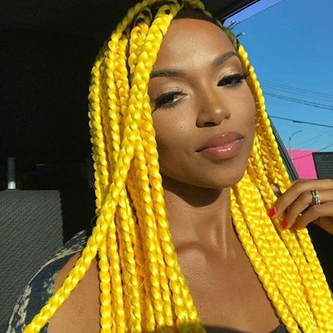 Yellow Braids, Braids Black Women, Heart Shaped Face Hairstyles, Black Box Braids, Yellow Hair Color, Colored Box Braids, Braids Hairstyles Pictures, Crochet Braids Hairstyles, Peinados Fáciles Para Cabello Corto