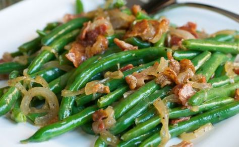 Green Beans With Shallots, Shallots Recipe, Shallot Recipes, Green Beans With Bacon, Roasted Green Beans, Green Bean Recipes, Bacon Recipes, Vegetable Sides, Greens Recipe