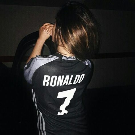 Madrid Girl, Football Ronaldo, Ronaldo Jersey, Cristiano Jr, Army Pics, Football Fashion, Cristiano Ronaldo 7, Jersey Outfit, Soccer Girl