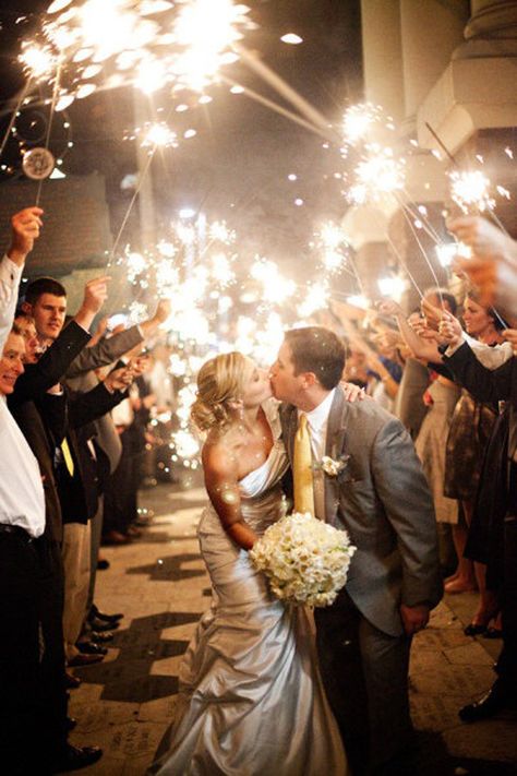 <3 Wedding Reception Games, Wedding Send Off, Sparkler Send Off, Wedding Sparklers, Affordable Wedding, Photo Couple, Big Wedding, Wedding Wishes, Wedding Pics