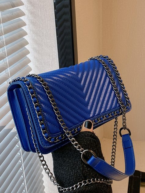 Indigo Bag, Chevron Azul, Chic Quilts, Style Français, Azul Real, Chevron Quilt, Crossbody Bag Women, Trending Handbag, Chain Crossbody Bag