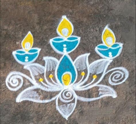 Deepak Rangoli Design, Freestyle Rangoli Designs, Small Kolam, Very Easy Rangoli Designs, Rangoli Designs Photos, Rangoli Simple, Rangoli Side Designs, Simple Flower Design, Rangoli Designs Latest