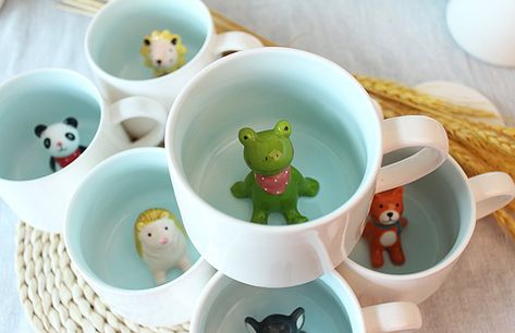 Animal Ceramics, Frog Mug, Homesick Candles, Best White Elephant Gifts, Cute Surprises, Clay Mugs, Miniature Animals, Funny Coffee Mug, Ceramics Ideas Pottery