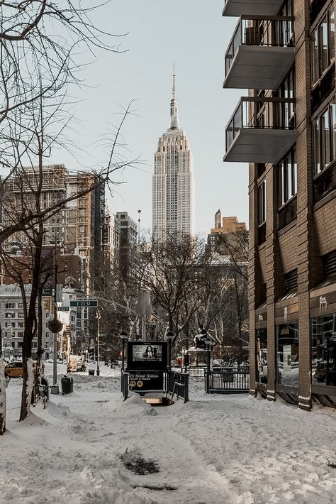 New York Wallpaper, Nyc Baby, New York Winter, Nyc Christmas, Winter City, Nyc Aesthetic, Nyc Life, New York Aesthetic, New York Life