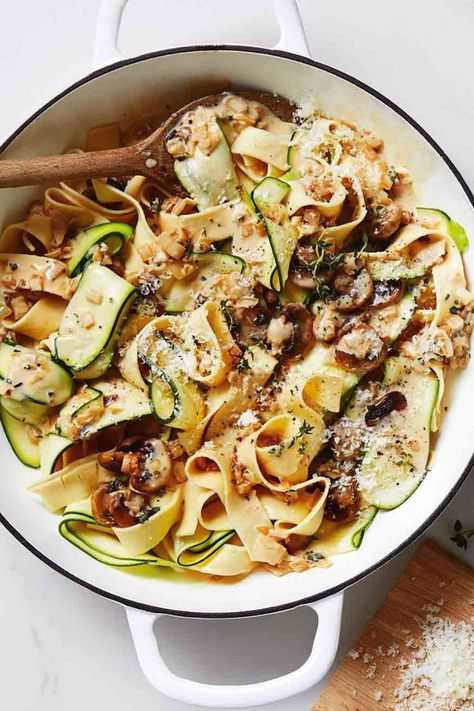 A dish the whole family will love try this quick and easy pasta packed with mushrooms and zucchini. Mushroom Pappardelle, Zucchini And Mushroom, Mushroom Zucchini, Pappardelle Recipe, Zucchini Sauce, Creamy Zucchini, Cooking Cream, Zucchini Recipe, How To Cook Mushrooms