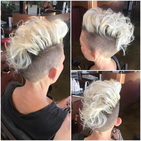 Quick styling tips for this Platinum Curly Undercut Mohawk Style Pixie and other cool short hairstyles at Hairstyleology.com Undercut Ideas, Undercut Mohawk, Short Hair Mohawk, Curly Mohawk Hairstyles, Mohawk Hairstyles For Women, Side Shave, Pixie Undercut, Mohawk Haircut, Undercut Hairstyles Women