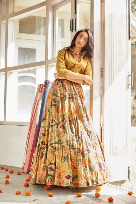 Label Anushree, Lehenga Skirts, Olive Shirt, Lehenga Designs Simple, Lehnga Dress, Beautiful Long Dresses, Long Skirt Outfits, Lehenga Skirt, Rock Outfit