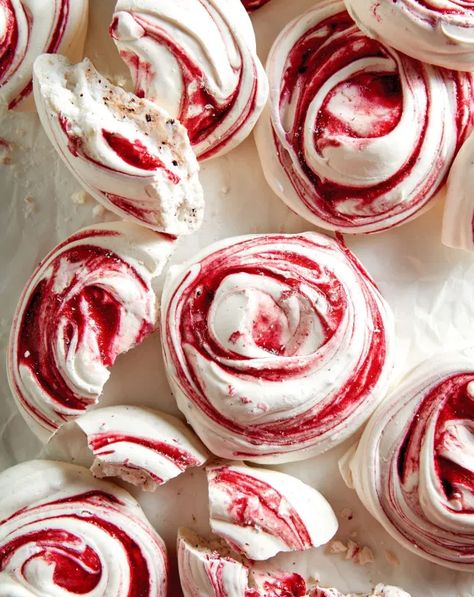 Joanne Chang, Coulis Recipe, Meringue Cookie Recipe, Meringue Pavlova, Meringue Desserts, Raspberry Coulis, Meringue Recipe, Lemon Sugar Cookies, Pavlova Recipe