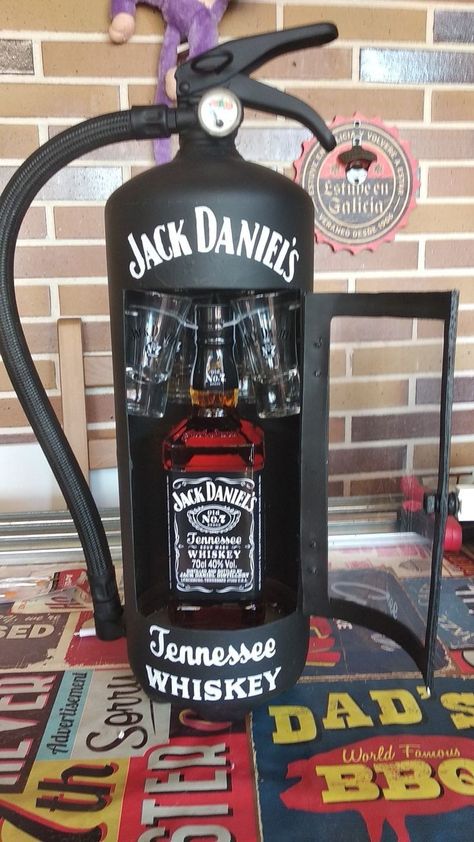 Jack Daniels Decor, Jerry Can Mini Bar, Jack Daniels Bottle, Man Cave Accessories, Diy Home Bar, Bathroom Decor Ideas Themes, Hoco Proposals Ideas, Bathroom Decor Ideas Colors, Jerry Can