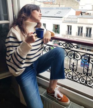 Breton Stripes Outfit, Oversized Sweater Outfit Winter, Blue Striped Shirt Outfit, Sweater And Jeans Outfit, Striped Sweater Outfit, Dress Like A Parisian, Oversized Sweater Outfit, Parisian Look, Jeans Outfit Winter