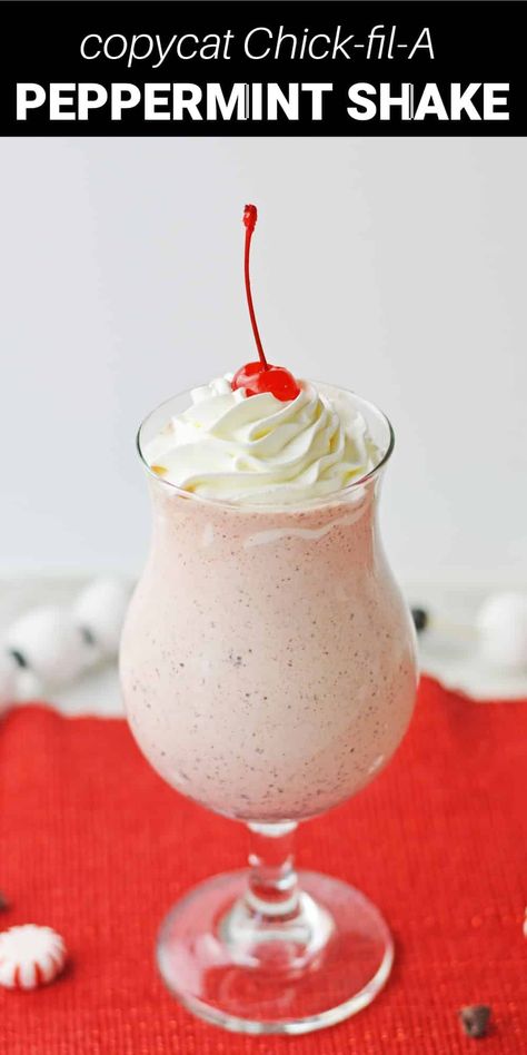 This copycat Chick-fil-A peppermint shake is a delicious treat, and a perfect stand in for the restaurant version that’s only available for a limited time around the holiday season. Rich and creamy vanilla ice cream is blended with cool peppermint extract, crushed candy canes, and sweet chocolate chips for a thick and delicious shake that you can make any time you want. Christmas Shakes, Peppermint Shake Recipe, Peppermint Milkshake Recipe, Peppermint Protein Shake, Copycat Drinks, Christmas Beverages, Peppermint Shake, Peppermint Milkshake, Hot Recipes