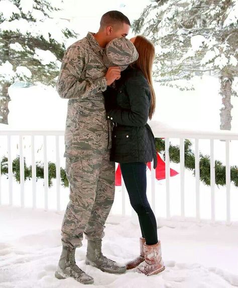 #airforce #military #airforcelove Air Force Engagement Pictures, Military Couple Pictures, Military Couple Photography, Army Pictures, Military Boyfriend, Military Couples Photos, Military Engagement Photos, Military Marriage, Soldier Love