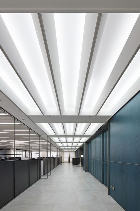 Office Ceiling, Interior Design Minimalist, John Pawson, Cove Lighting, Faux Plafond, Interior Design Awards, Ceiling Detail, Genius Ideas, Corporate Interiors