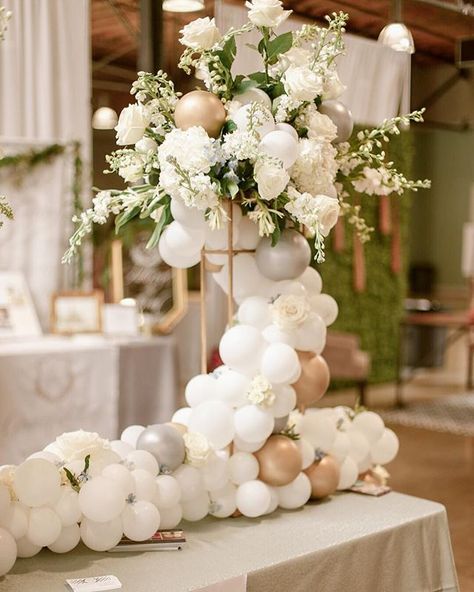 Balloons Galore, Balloons Decor, Ballon Party, Wedding Balloon Decorations, Quinceanera Ideas, Green Baby Shower, Metallic Balloons, Safari Theme, Wedding Balloons