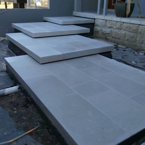 Floating Steps, Tile Steps, Tile Stairs, Limestone Tile, Landscape Construction, Garden Room, Stepping Stones, Home Deco, Tile Floor