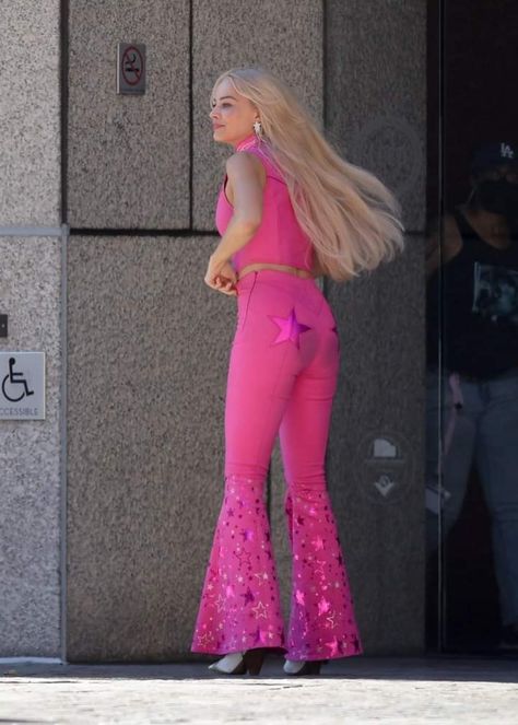 Barbie Shoot, Barbie Movie Outfits, Cowgirl Barbie, Barbie Cosplay, Barbie Cowgirl, Barbie Fits, Barbie Movie 2023, Birthday Barbie, Barbie 2023