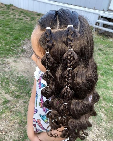 Cute Hair Styles For Girl Kids, Kinder Graduation Hairstyles, Octavia Hairstyle, Hairstyles For Kids With Curly Hair, Disney Princess Hairstyles For Kids, Long Hairstyles For Girls Kids, Disney Hairstyles For Kids, Cute Hairstyles For Curly Hair Kids, Kindergarten Graduation Hairstyles