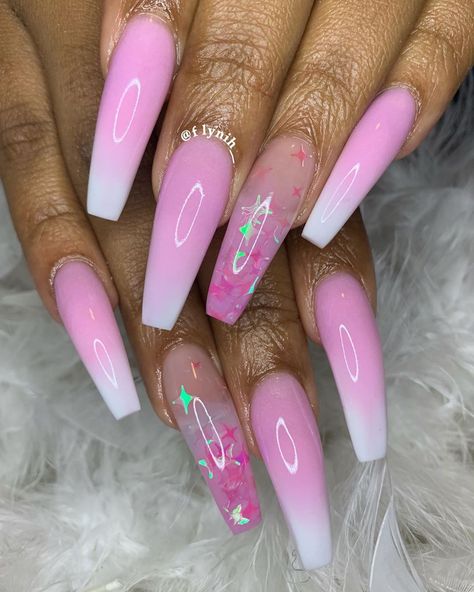 Pink Baby Shower Nails, Trendy Ombre Nails, Pink And White Ombre Nails, Pink And White Ombre, Ombre Nail Colors, Shower Nails, Nail Vibes, Baby Shower Nails, Bad Nails