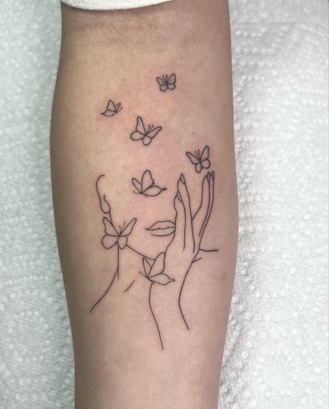 Minimalist One Line Tattoo Ideas, Line Art Woman Tattoo, In Your Head Tattoo, Self Love Fine Line Tattoo, Fineline Tattoo Ideas With Meaning, Fine Line Tattoo Sleeve Women, Woman Line Tattoo, Line Work Sleeve Tattoo, One Line Tattoo Woman