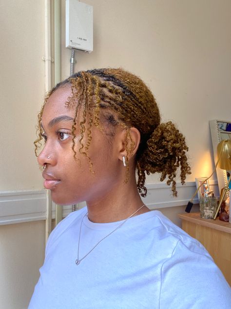 How To Style Short Micro Twists, Short Micro Twists, Sisterlocs Short Styles, Short Micro Locs Styles, Styling Micro Locs, Micro Locs Hairstyles, Short Microlocs Hairstyles, Extra Small Micro Locs, Short Microlocs