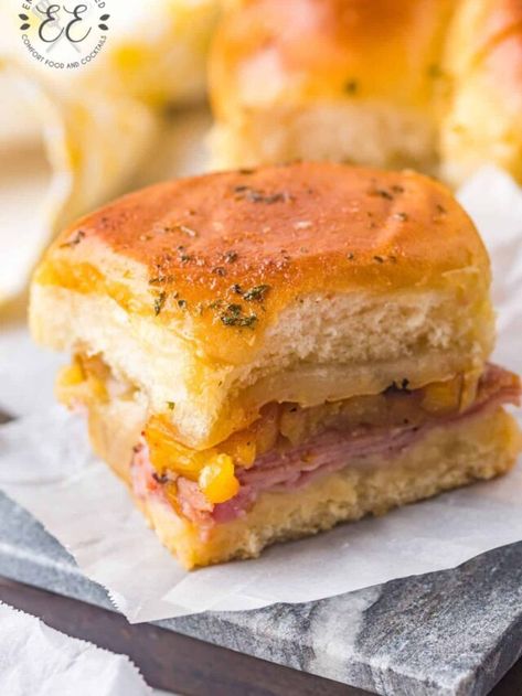 Party Ham Sandwiches Kings Hawaiian, Honey Ham And Cheese Sliders, Honey Mustard Ham And Cheese Sliders, Honey Ham Biscuit Sliders, Emily Enchanted, Hawaiian Ham And Cheese Sliders, Recipes With Hawaiian Rolls, Hawaiin Bread Sliders Ham And Cheese, Pineapple Jam Recipe